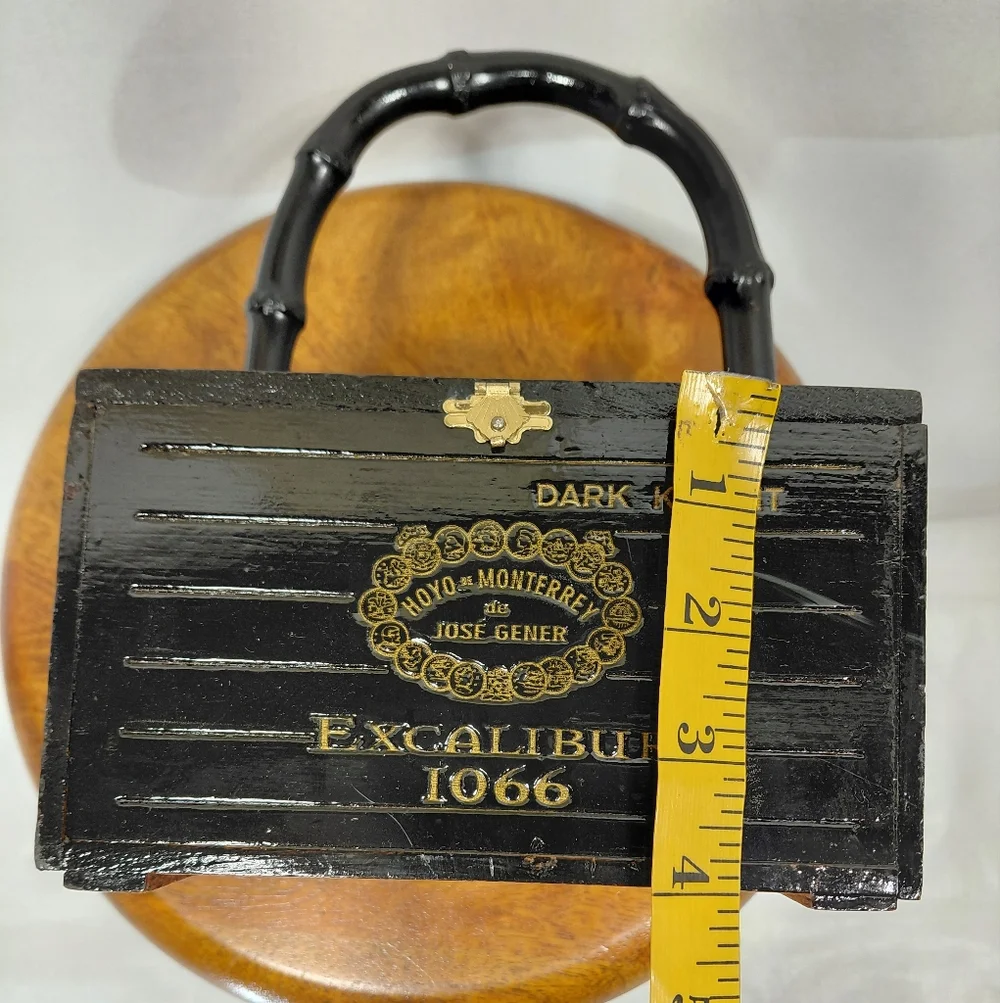 Hoya de Monterrey de Jose Gener Black Cigar Box Purse